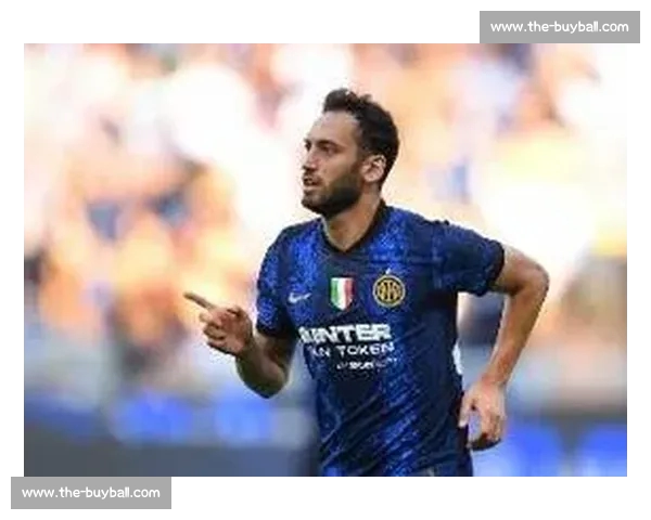 斯基拉：加拉塔萨雷 1000 万欧年薪锁定恰尔汗奥卢，土超豪门豪购背后的资金密码